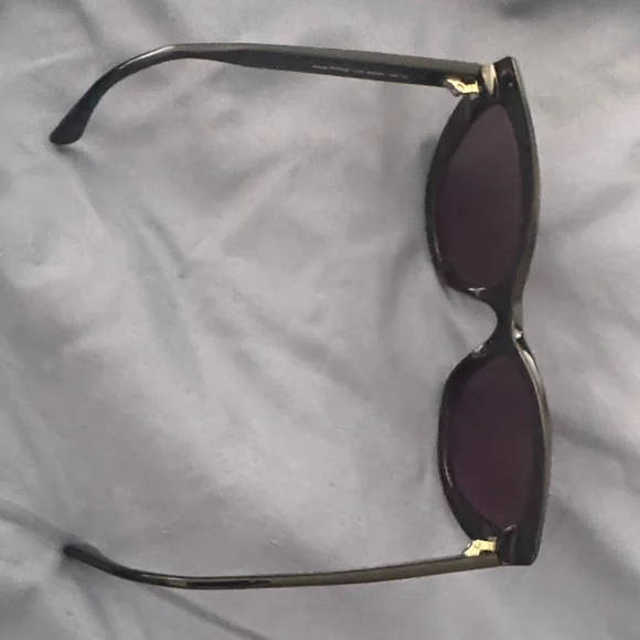 Tom Ford Glossy Black Cat-Eye Sunglasses - Picture 5 of 5